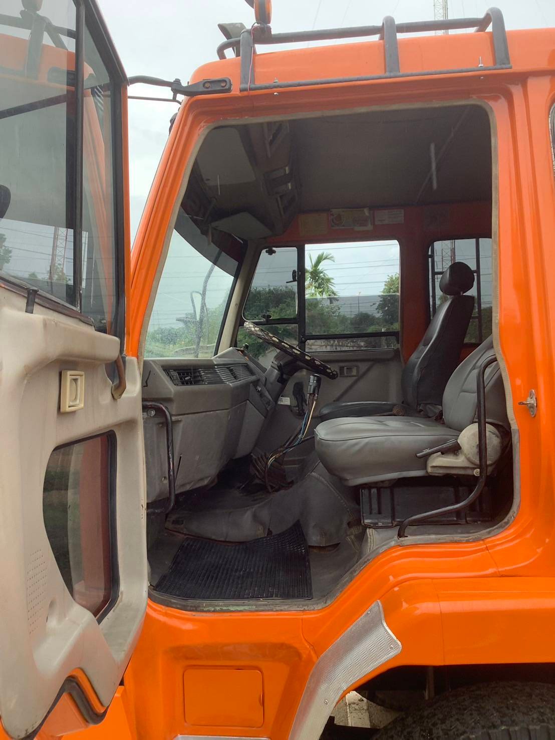 Mitsubishi Fuso 2เพลา ปี46 รถบรรทุกน้ำ15,000ลิตร Mitsubishi Fuso 2เพลา ปี46 รถบรรทุกน้ำ15,000ลิตร