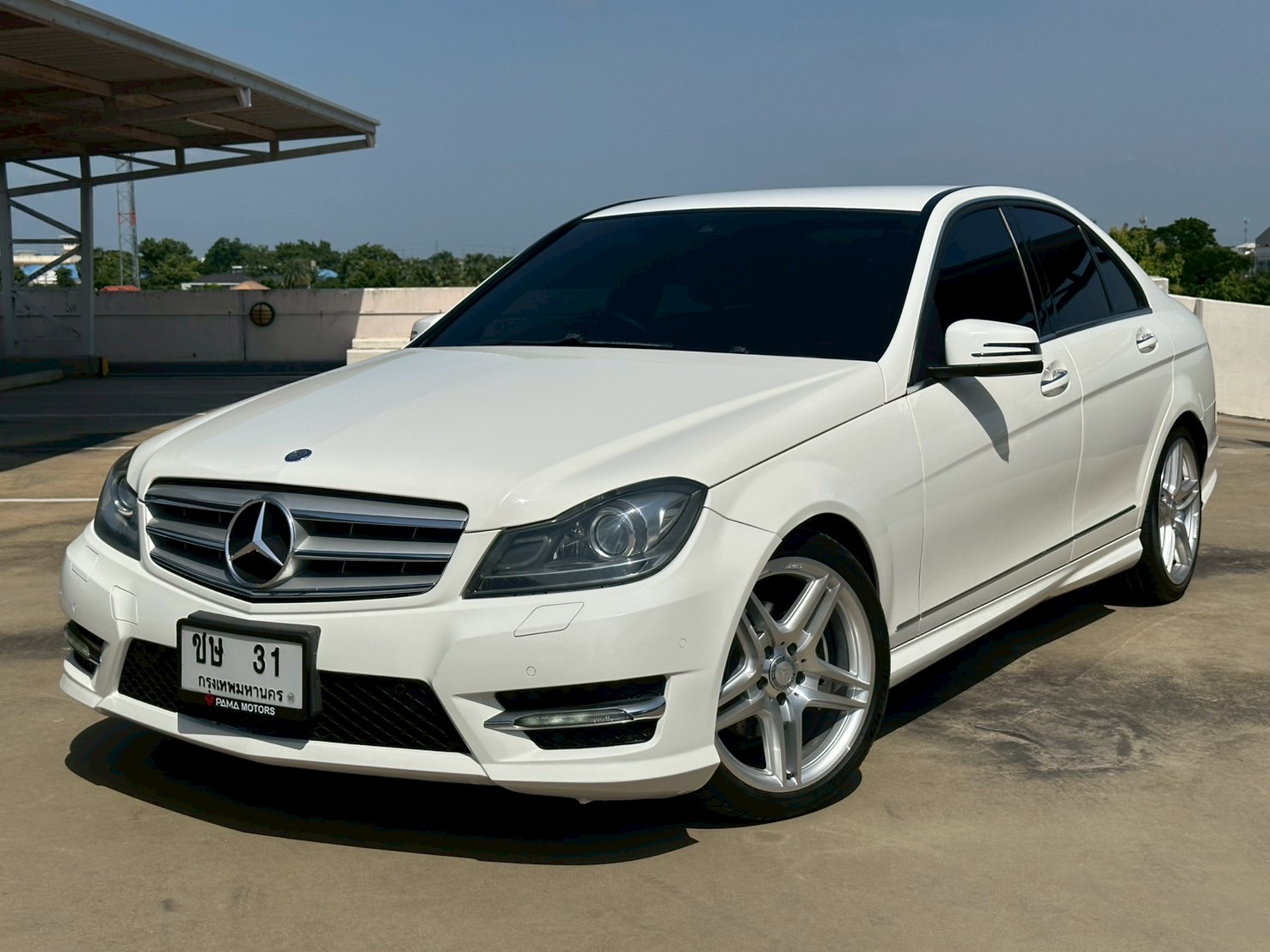 Mercedes-Benz C250 CGI BlueEFFICIENCY AMG (W204)  1.8L Turbo 7G-Tronic Plus " Sedan Sport เหนือระดับ