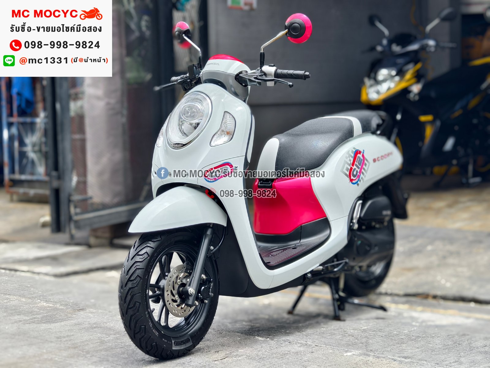 Scoopy i Club12 2022 วิ่ง9000โล รถบ้านแท้เครื่องท่อเดิมๆ กุญแจบุคเซอวิสครบ No1075