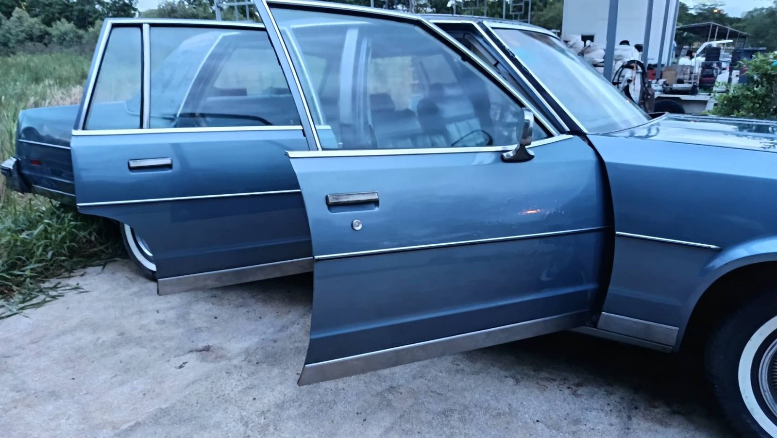 ขายรถยนต์ Oldsmobile 98 ปี 1977 เอกสารทะเบียน + ชุดโอนครบ ทะเบียนแจ้งจอด ขายรถยนต์ Oldsmobile 98 ปี 1977 เอกสารทะเบียน + ชุดโอนครบ ทะเบียนแจ้งจอด