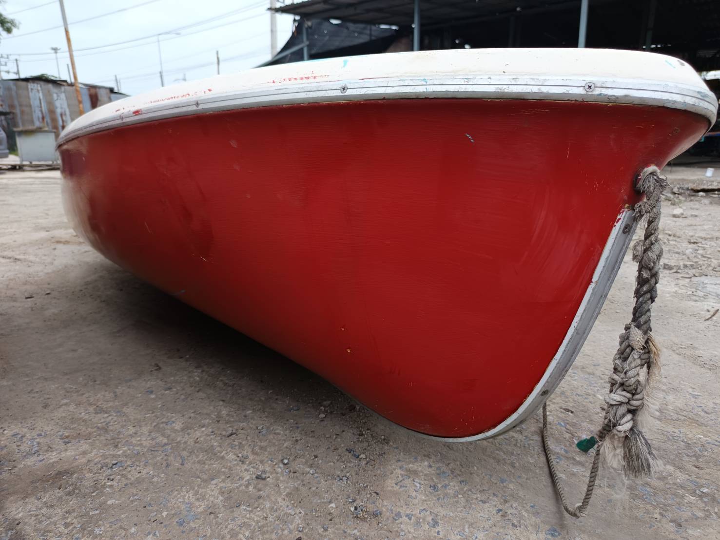 เรือ YAMAHA 12ฟุต 12,000บาท โทร 0947899445