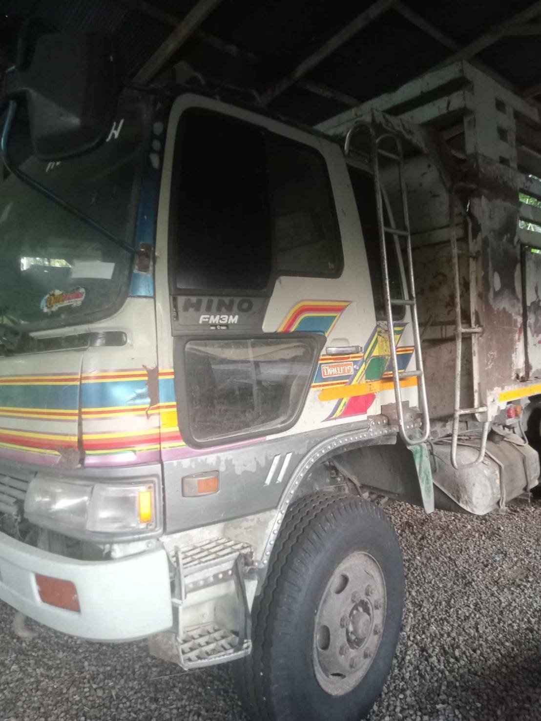 HINO 10 ล้อดั๊มพ์ 240 แรงม้า ปี 2547 HINO 10 ล้อดั๊มพ์ 240 แรงม้า ปี 2547
