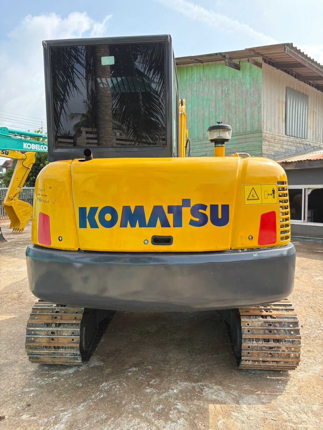 KOMATSU PC56-7 ปี 2022 ส่งฟรี ระบบเต็ม KOMATSU PC56-7 ปี 2022 ส่งฟรี ระบบเต็ม