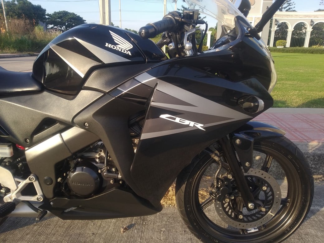 ลดราคา CBR 150R สีดำครับ ลดราคา CBR 150R สีดำครับ