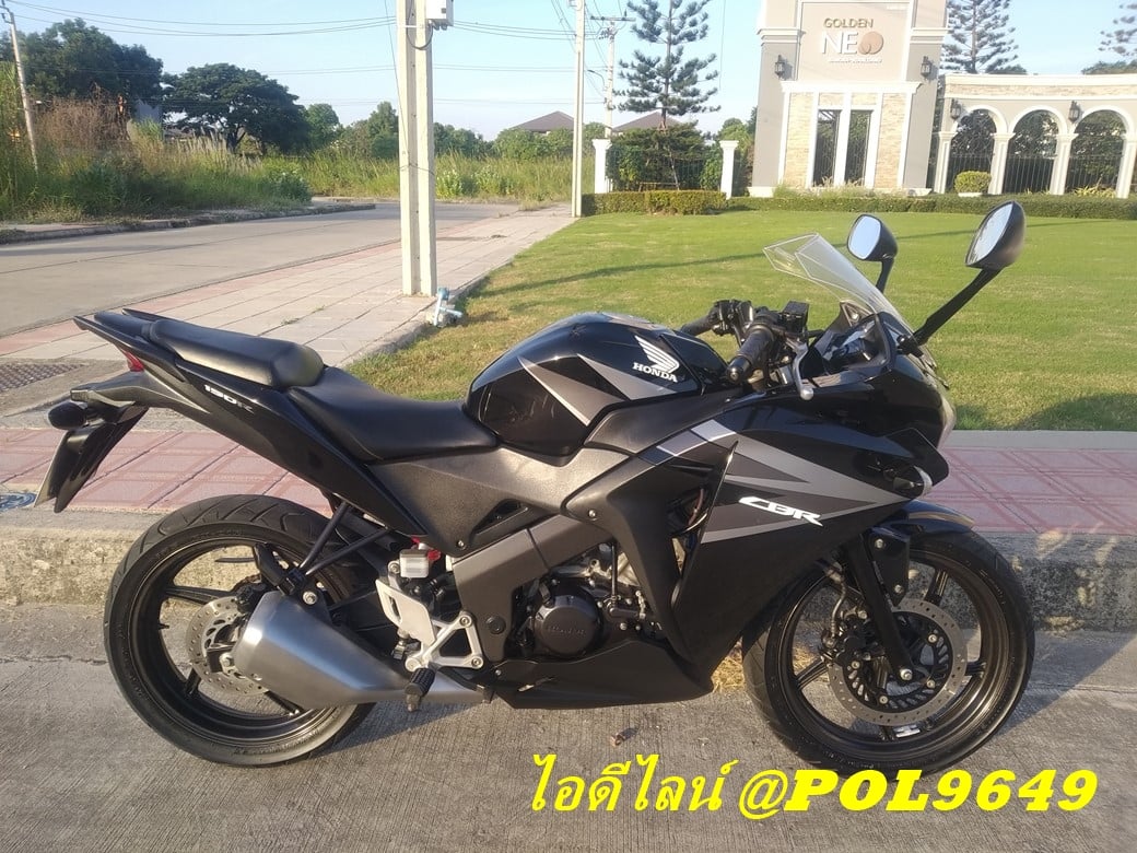 ลดราคา CBR 150R สีดำครับ ลดราคา CBR 150R สีดำครับ