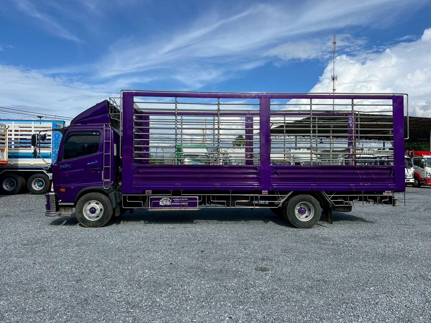 HINO FC9J 210 HP ปี64 สีม่วง HINO FC9J 210 HP ปี64 สีม่วง