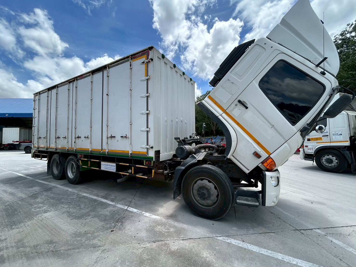 Hino Victor 6 ล้อ แปลง 10 ล้อ ยาว 7.5 ปี 61