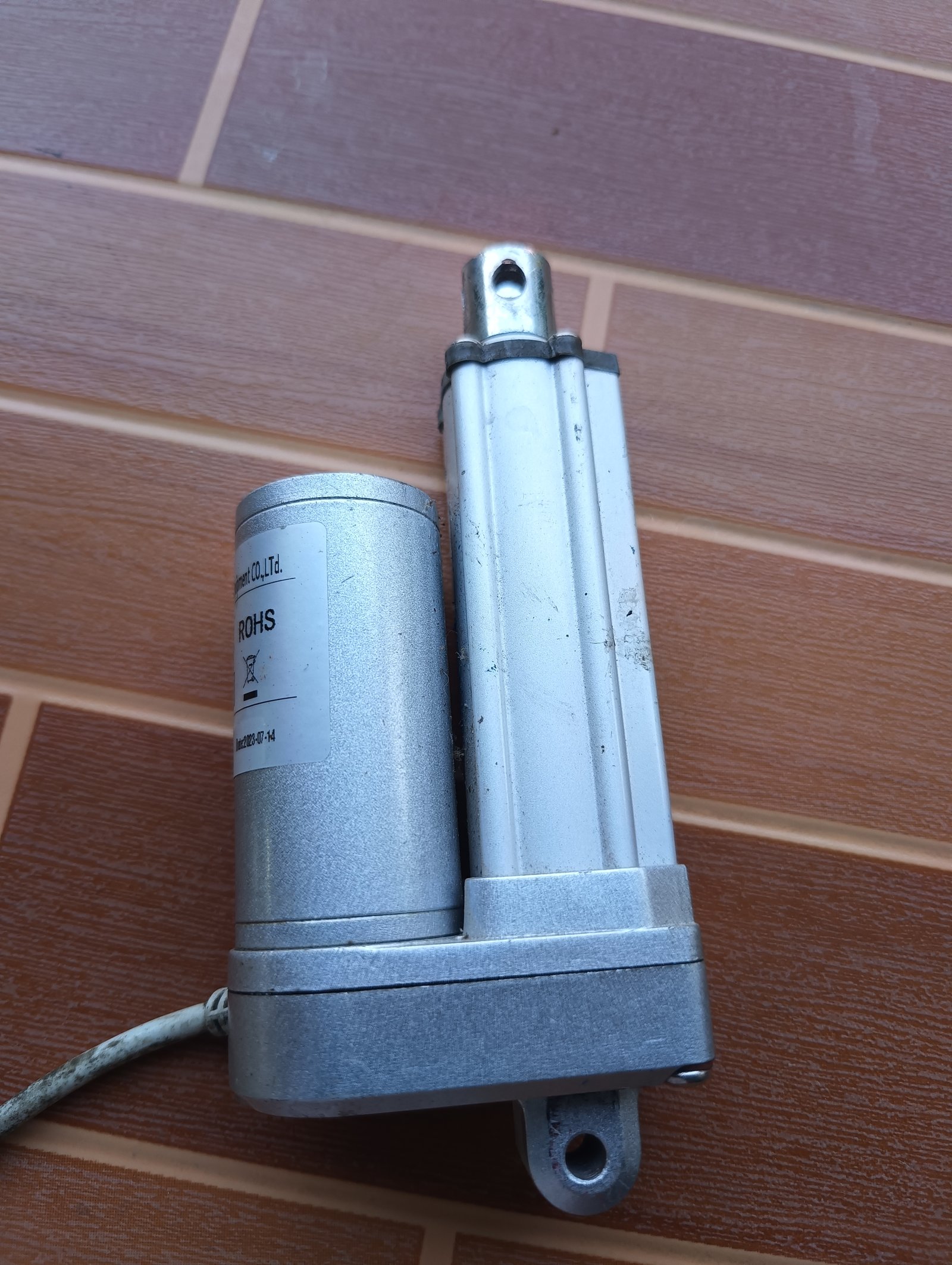 ขายมอเตอร์แกนชัก 12 v ขายมอเตอร์แกนชัก 12 v