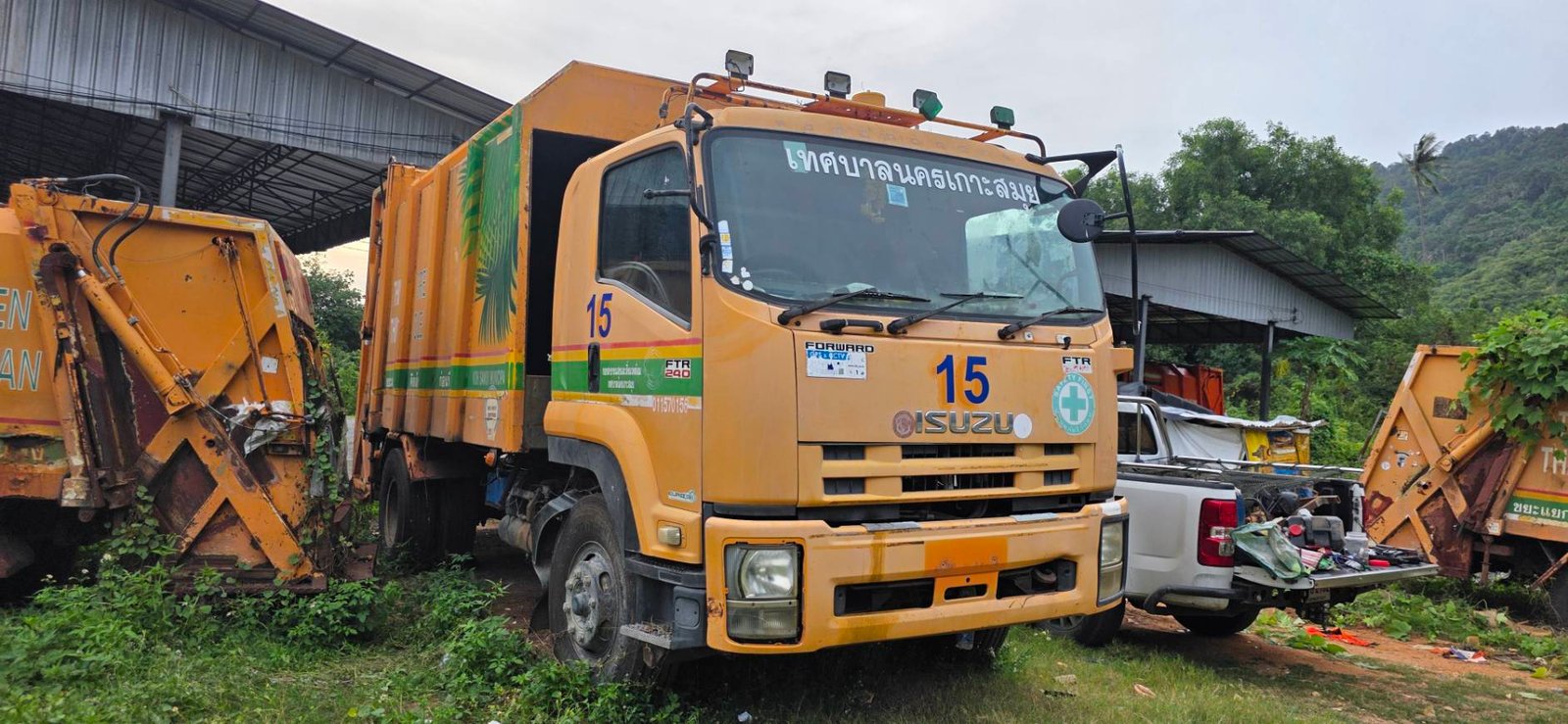ราคาเบาๆเหมาะไปต่อดั้มขาย isuzu FTR เครื่อง 6HK1-240แรงม้าปี54รถสวยๆช่วงล้อ4.29เมตรจะเอาทั้งคันหรือเ ราคาเบาๆเหมาะไปต่อดั้มขาย isuzu FTR เครื่อง 6HK1-240แรงม้าปี54รถสวยๆช่วงล้อ4.29เมตรจะเอาทั้งคันหรือเ