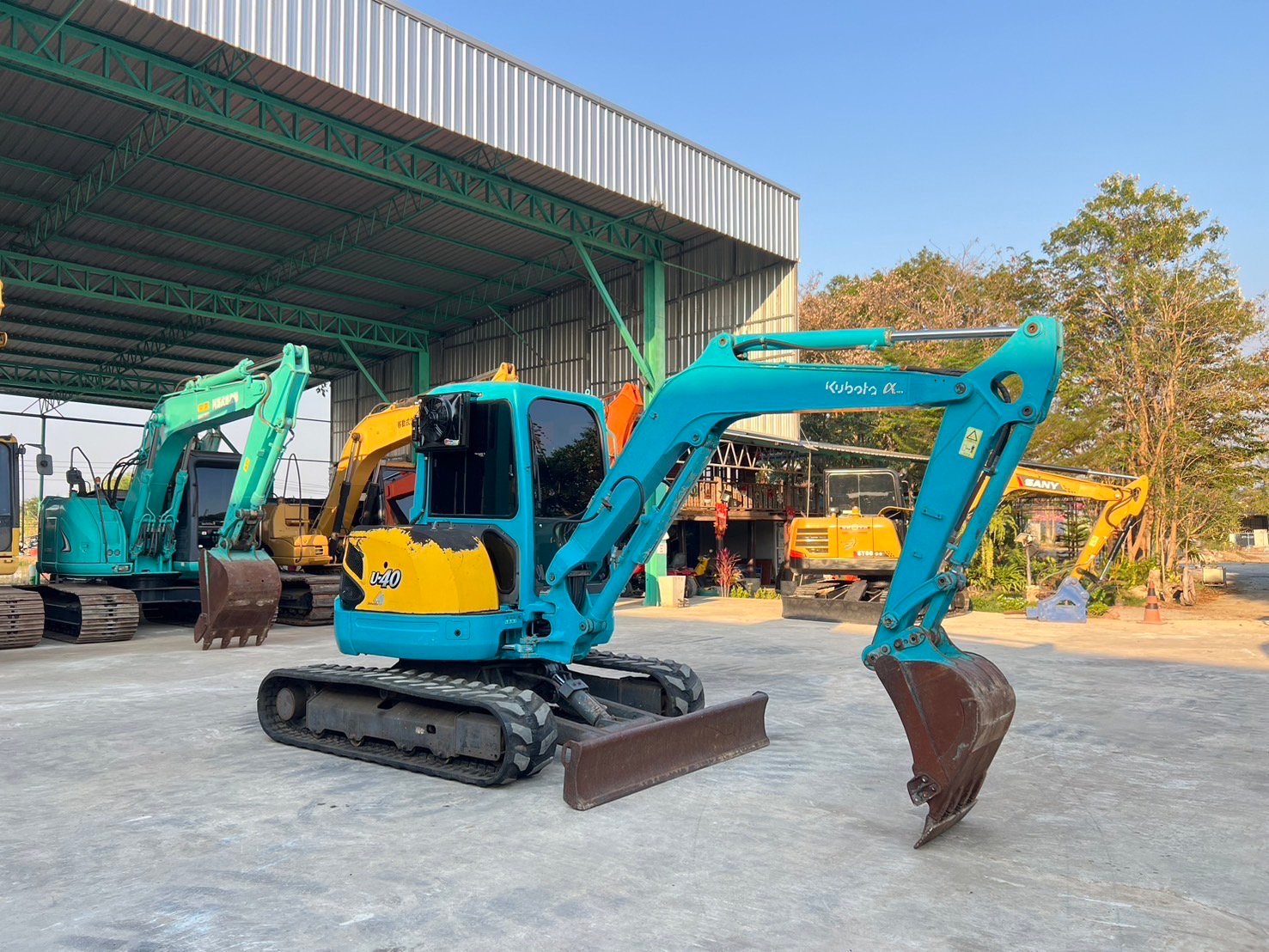 KUBOTA U40-3 รถขุดเล็กญี่ปุ่นแท้ๆๆ KUBOTA U40-3 รถขุดเล็กญี่ปุ่นแท้ๆๆ