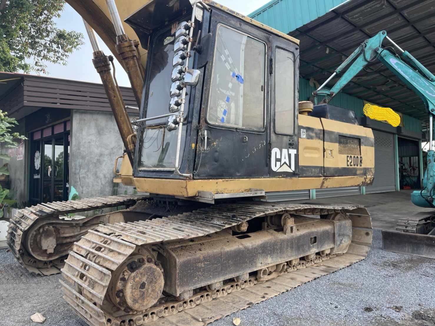 รถแบคโฮ CAT E200 B รถสภาพพร้อมใช้งาน ราคาต่อรองกันได้