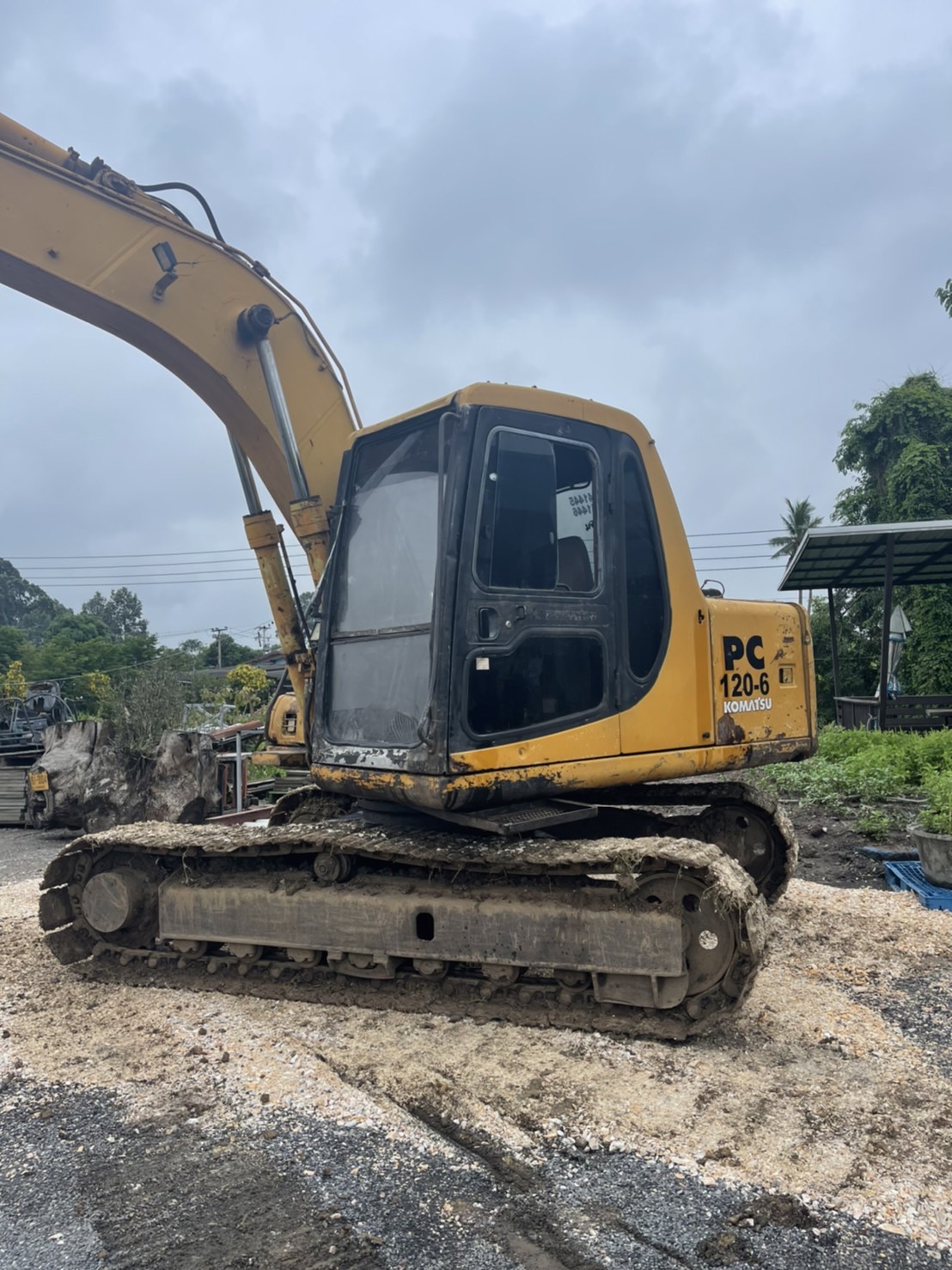 รถขุด KOMATSU PC120-6 รถพร้อมใช้งาน มีแอร์เย็นฉ่ำ มีเอกสารใบแจ้งจำหน่าย รถขุด KOMATSU PC120-6 รถพร้อมใช้งาน มีแอร์เย็นฉ่ำ มีเอกสารใบแจ้งจำหน่าย