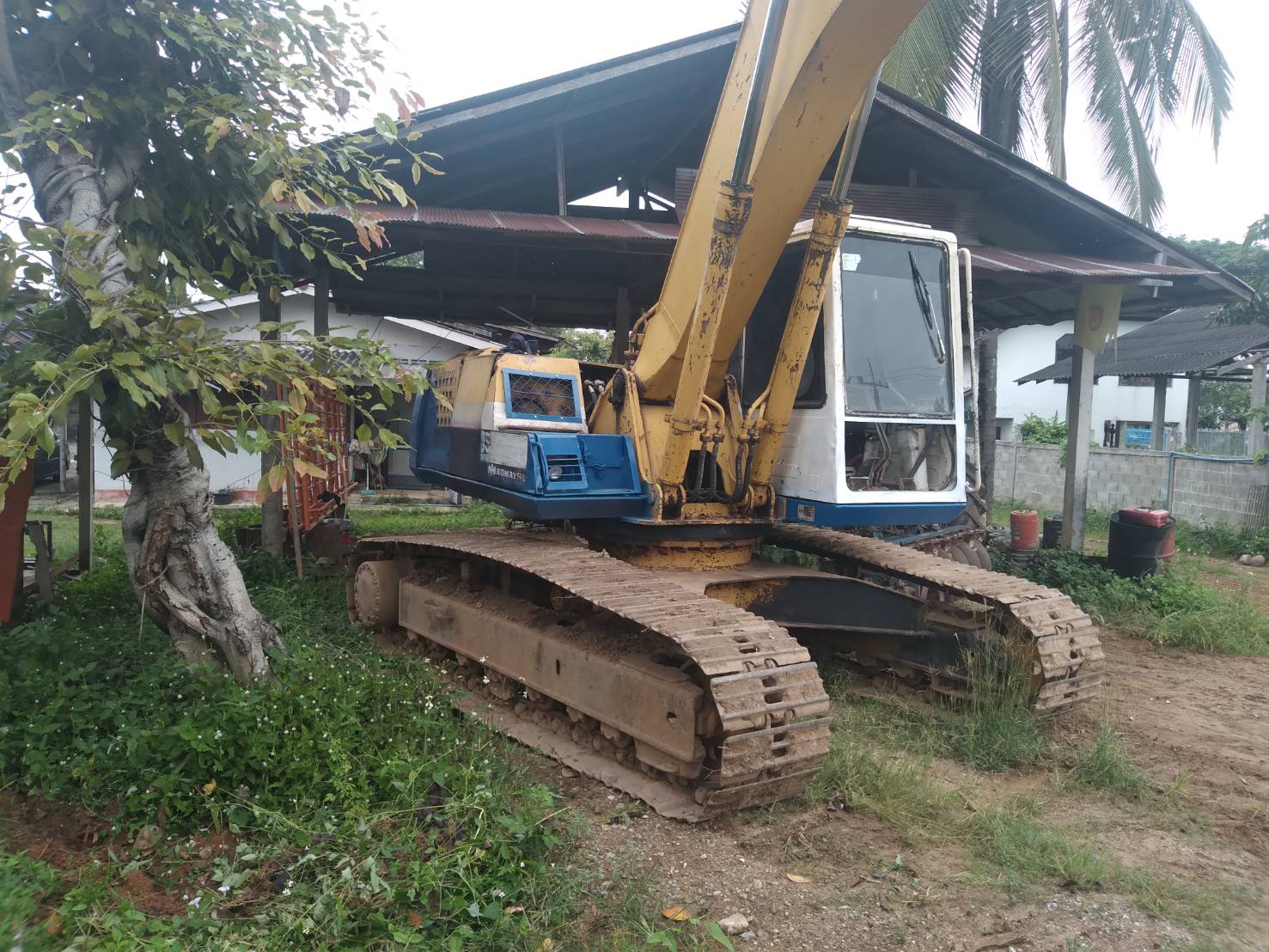 รถขุด โคมัตสุ PC200-5 รถบ้าน รถพร้อมใช้งาน เอกสารสัญญาซื้อขายธรรมดา มีคลิปการทำงานส่งให้ทางไลน์ได้ครับ รถขุด โคมัตสุ PC200-5 รถบ้าน รถพร้อมใช้งาน เอกสารสัญญาซื้อขายธรรมดา มีคลิปการทำงานส่งให้ทางไลน์ได้ครับ