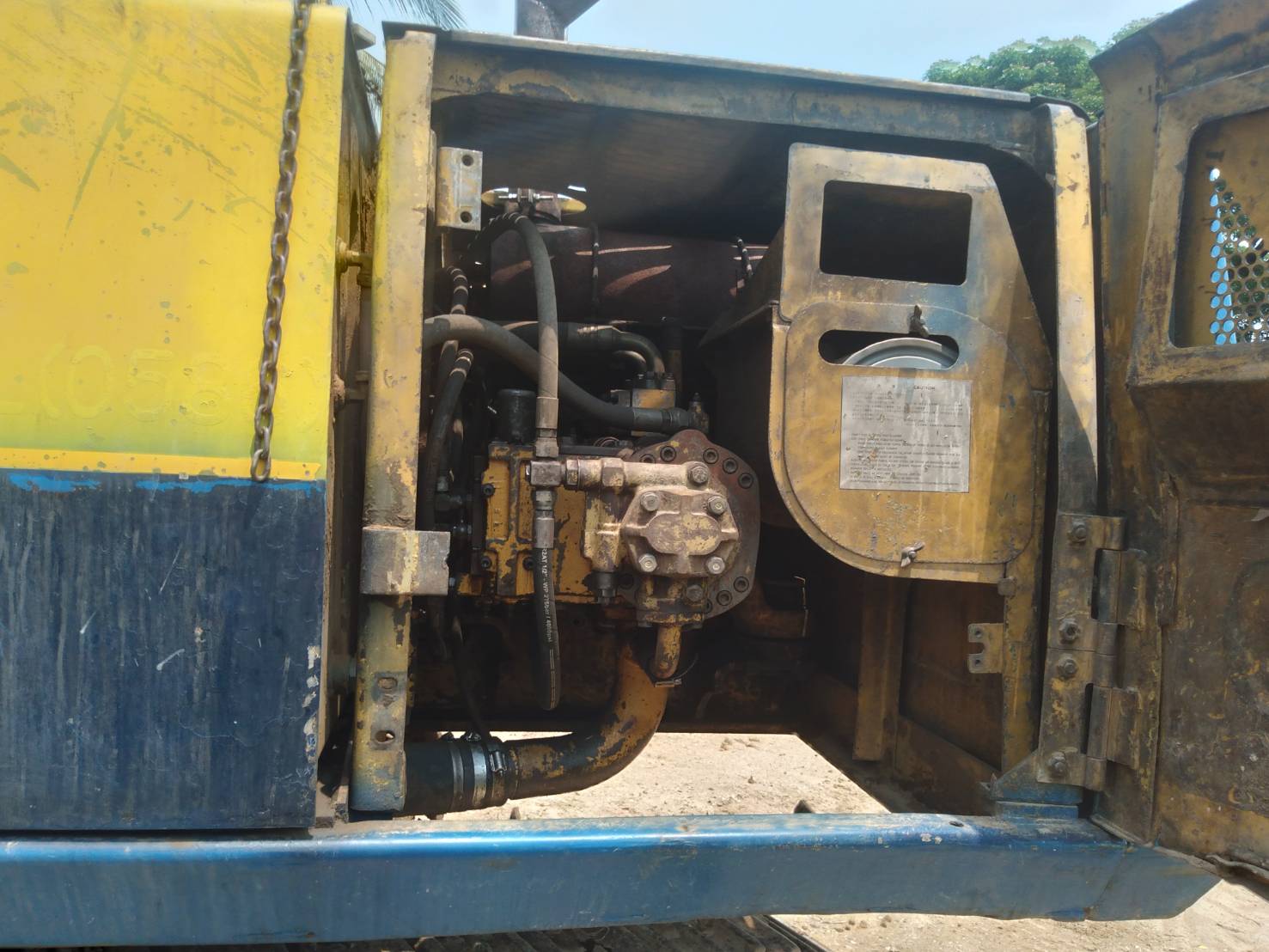 รถขุด โคมัตสุ PC200-5 รถบ้าน รถพร้อมใช้งาน เอกสารสัญญาซื้อขายธรรมดา มีคลิปการทำงานส่งให้ทางไลน์ได้ครับ รถขุด โคมัตสุ PC200-5 รถบ้าน รถพร้อมใช้งาน เอกสารสัญญาซื้อขายธรรมดา มีคลิปการทำงานส่งให้ทางไลน์ได้ครับ