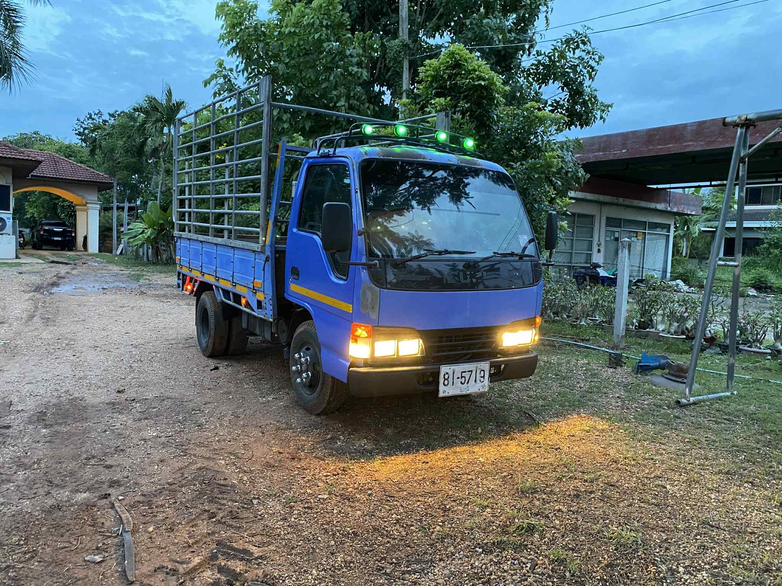 🔥 รถบ้าน ISUZU NKR 6ล้อสั้น 100แรง ปี46 โบอินเตอร์ กระบะ 3ม. พร้อมโอน