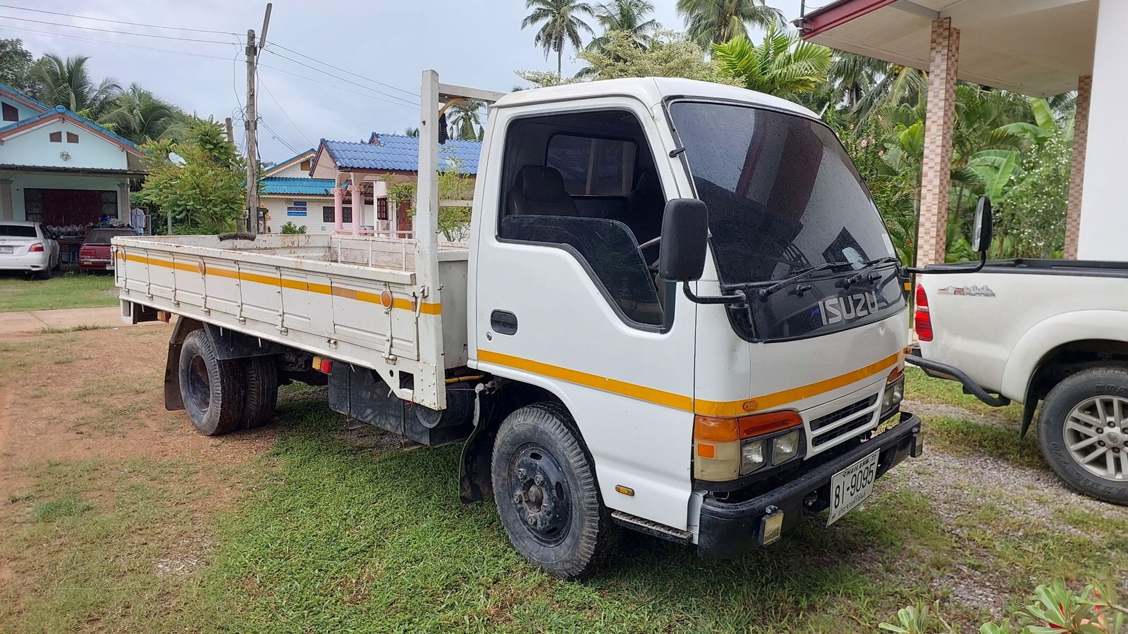 ISUZU NKR66 4HF120 แรง ปี48