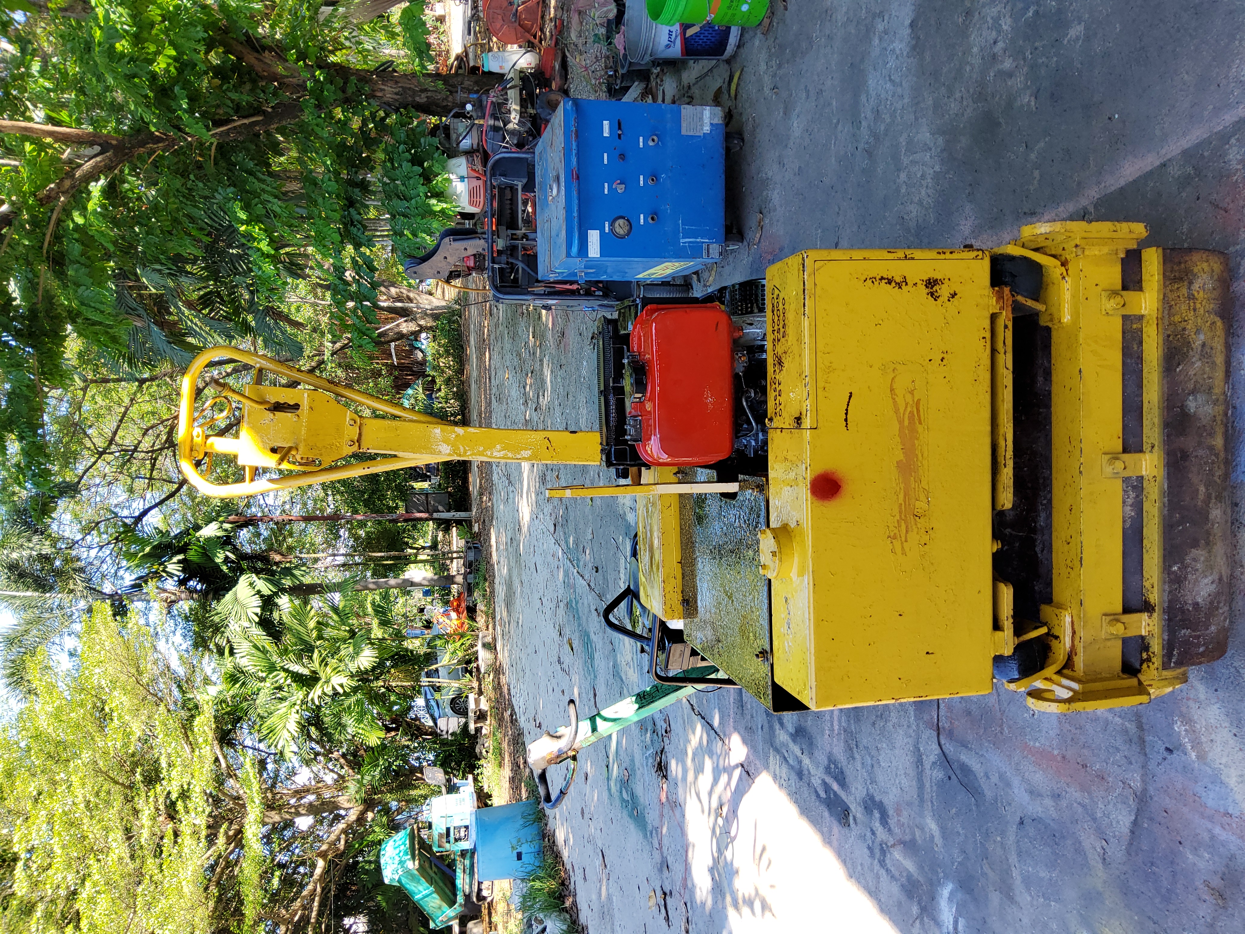 รถบดเดินตาม