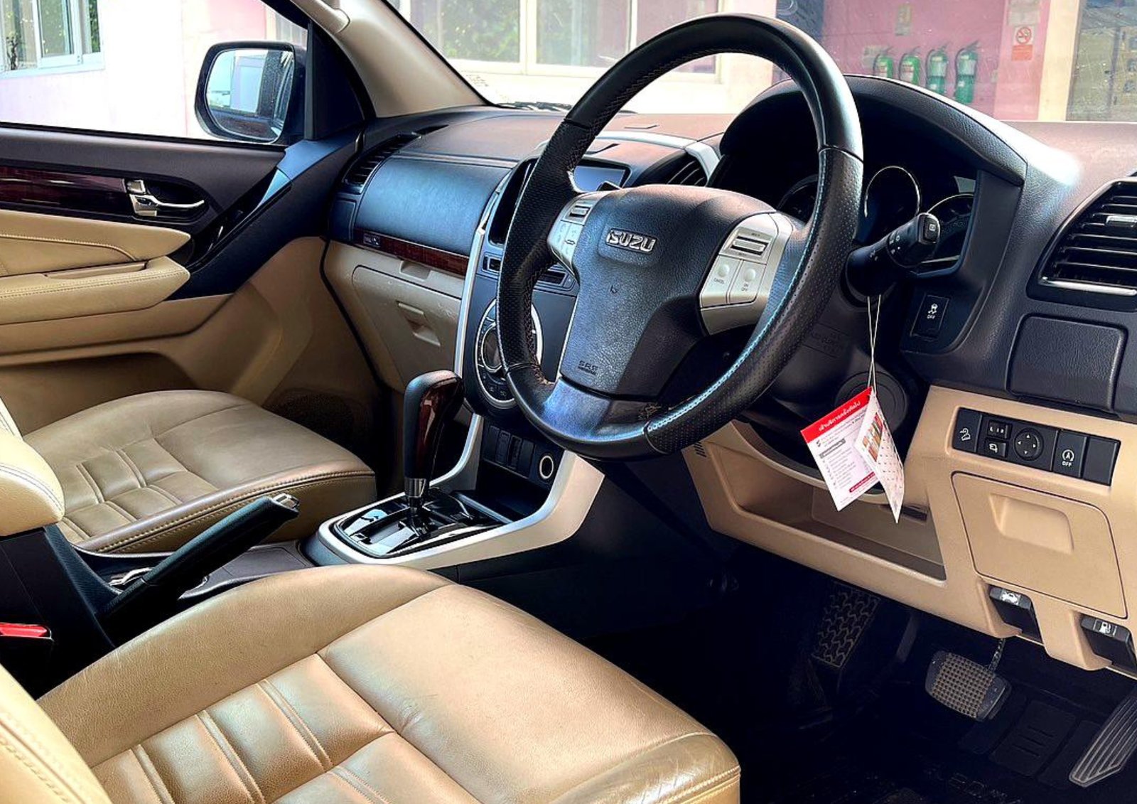 ✨ ISUZU MU-X 3.0 NAVI ปี 2017 ✨