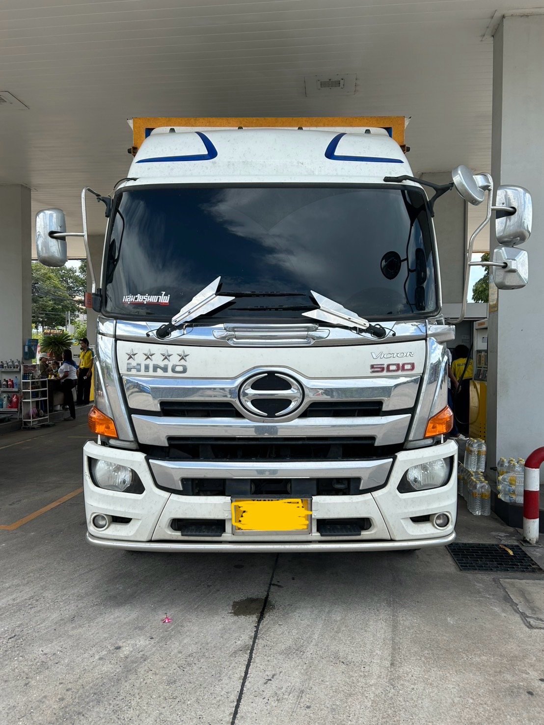 ฝนฟ้าหรือจะสู้มานะคน Victor 240 แรง ปี61 ราคาเบาๆ พร้อมหาเงินให้คุณ