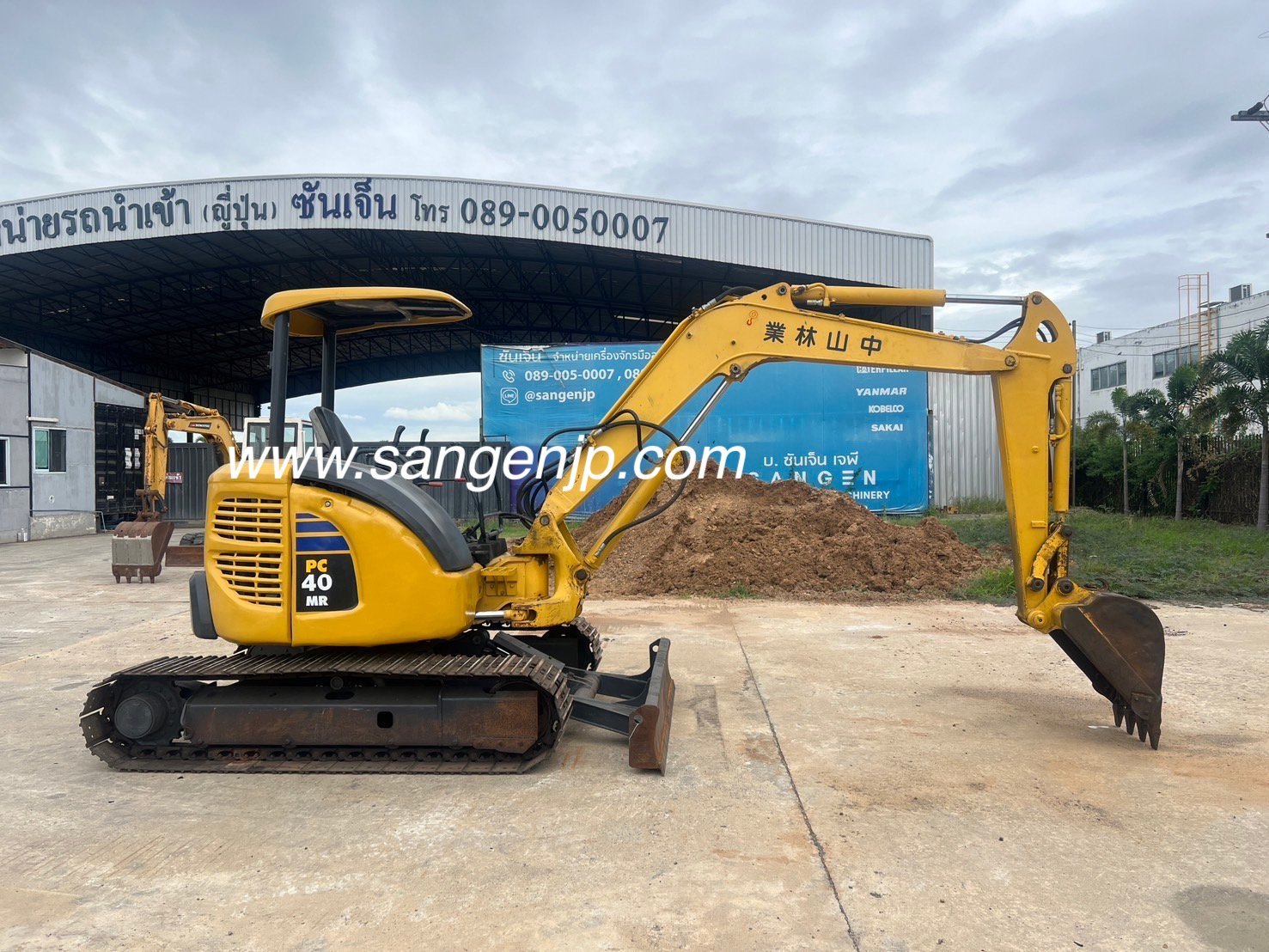 ขาย รถแบคโฮ มือสองจากญี่ปุ่น 🇯🇵 KOMATSU PC40MR-2 รถไม่เคยใช้งานในไทย ☎ ครีม 065-88-444-00 | Line i