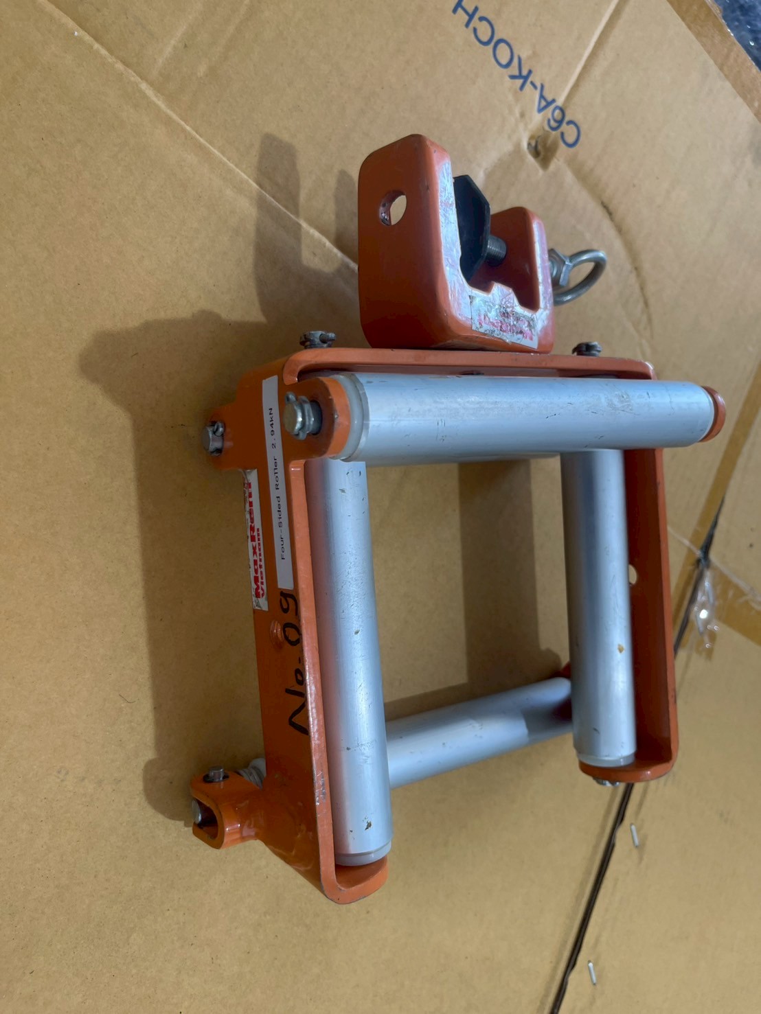 Four-Sided Roller 2.94 kN รุ่น ISH-110