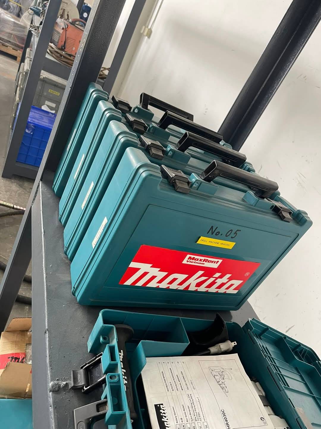 สว่านเจาะกระแทกแบบโรตารี่ MAKITA รุ่น HR4030C ปี 2022