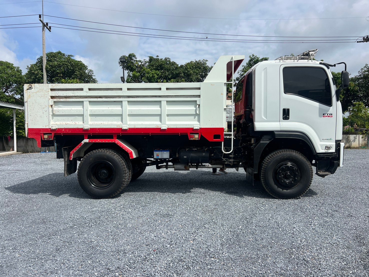 ISUZU FRR 40 ปี65 ไมล์ 30,700km.# ดั้มดิน ยางพัน กระบะยาว 4.00ม.#LEK 902 ISUZU FRR 40 ปี65 ไมล์ 30,700km.# ดั้มดิน ยางพัน กระบะยาว 4.00ม.#LEK 902