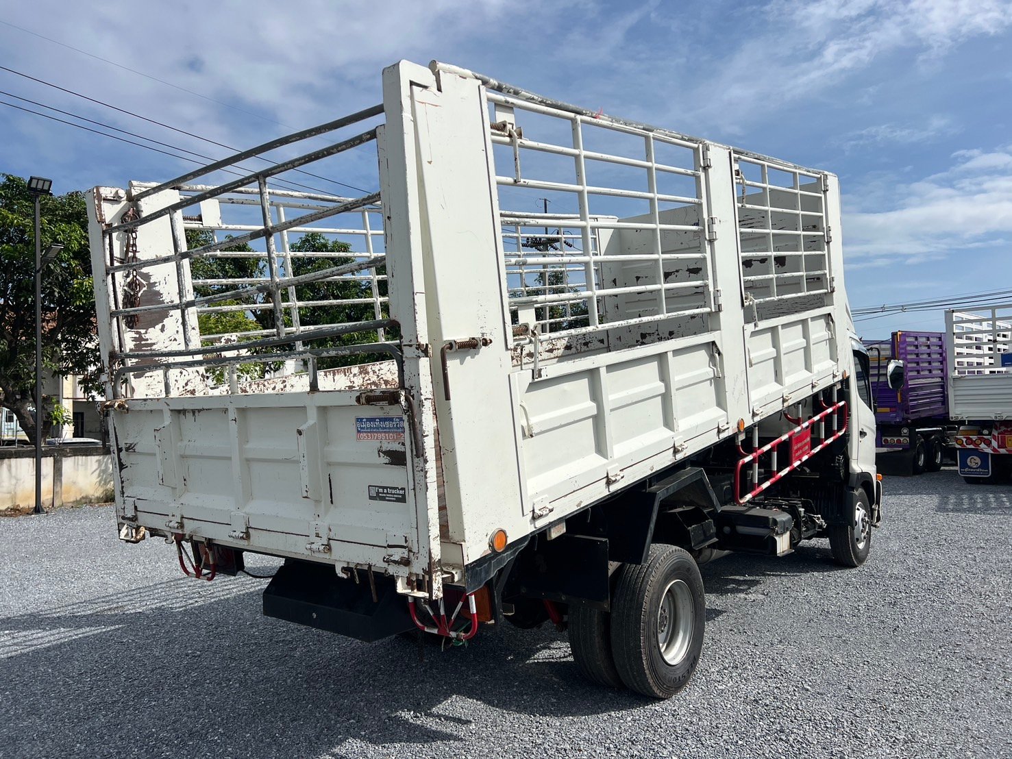HINO FC9J 210HP ปี2564 ไมล์ 240,000 km. #กระบะดั้มเหล็กยาว 5.50 ม. #LEK855 HINO FC9J 210HP ปี2564 ไมล์ 240,000 km. #กระบะดั้มเหล็กยาว 5.50 ม. #LEK855