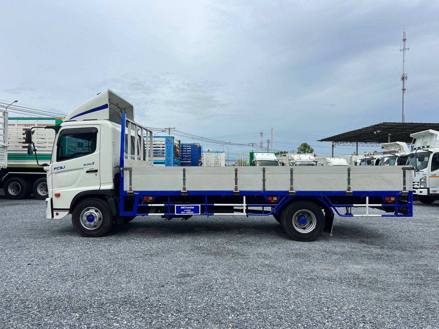 HINO  FC9J 175 แรงม้า ปี65 ไมล์  120,000 KM.#กระบะเหล็ก แผงเตี้ยอลูมิเนียม สูง 50 ซม.#LEK 801