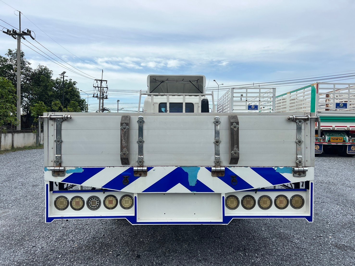 HINO  FC9J 175 แรงม้า ปี65 ไมล์  120,000 KM.#กระบะเหล็ก แผงเตี้ยอลูมิเนียม สูง 50 ซม.#LEK 801