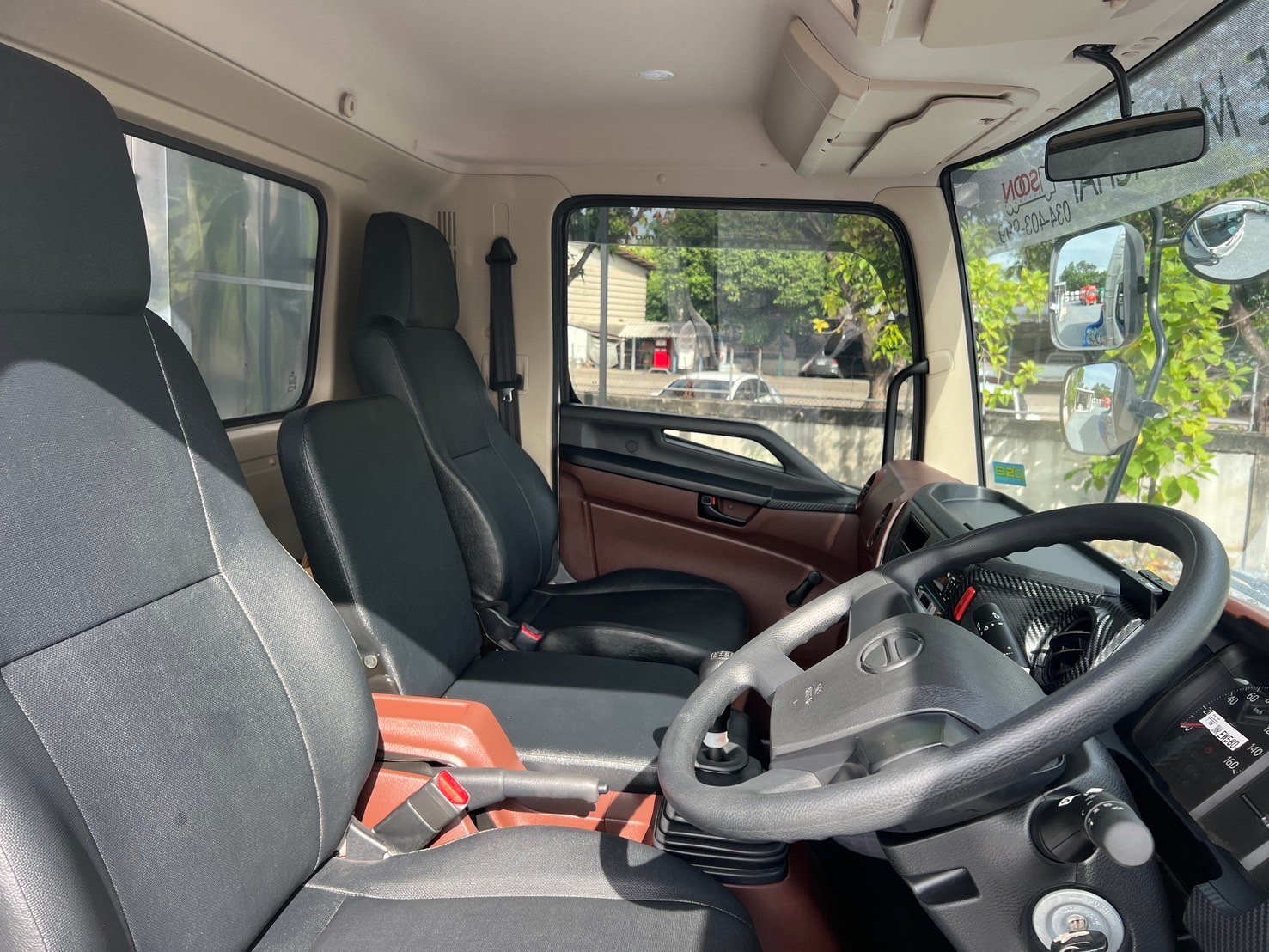 HINO FC9J 210 HP ปี 66 ไมล์แค่ 974 Km. #รถตู้เย็นสแตนเลส สภาพสวยใหม่เหมือนป้ายแดง#LEK 880 HINO FC9J 210 HP ปี 66 ไมล์แค่ 974 Km. #รถตู้เย็นสแตนเลส สภาพสวยใหม่เหมือนป้ายแดง#LEK 880