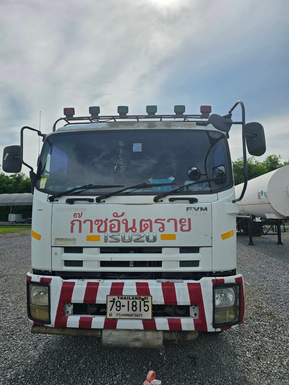 รถบรรทุก 10 ล้อ เพลาเดียว ISUZU FVM240