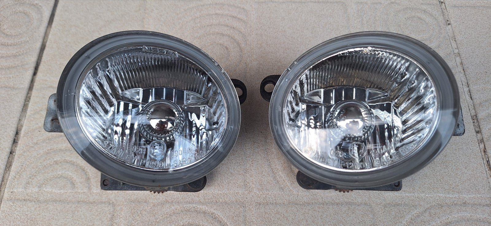 ไฟตัดหมอก NISSAN CUBE Z11 แท้ ปี2002-2008 ไฟตัดหมอก NISSAN CUBE Z11 แท้ ปี2002-2008