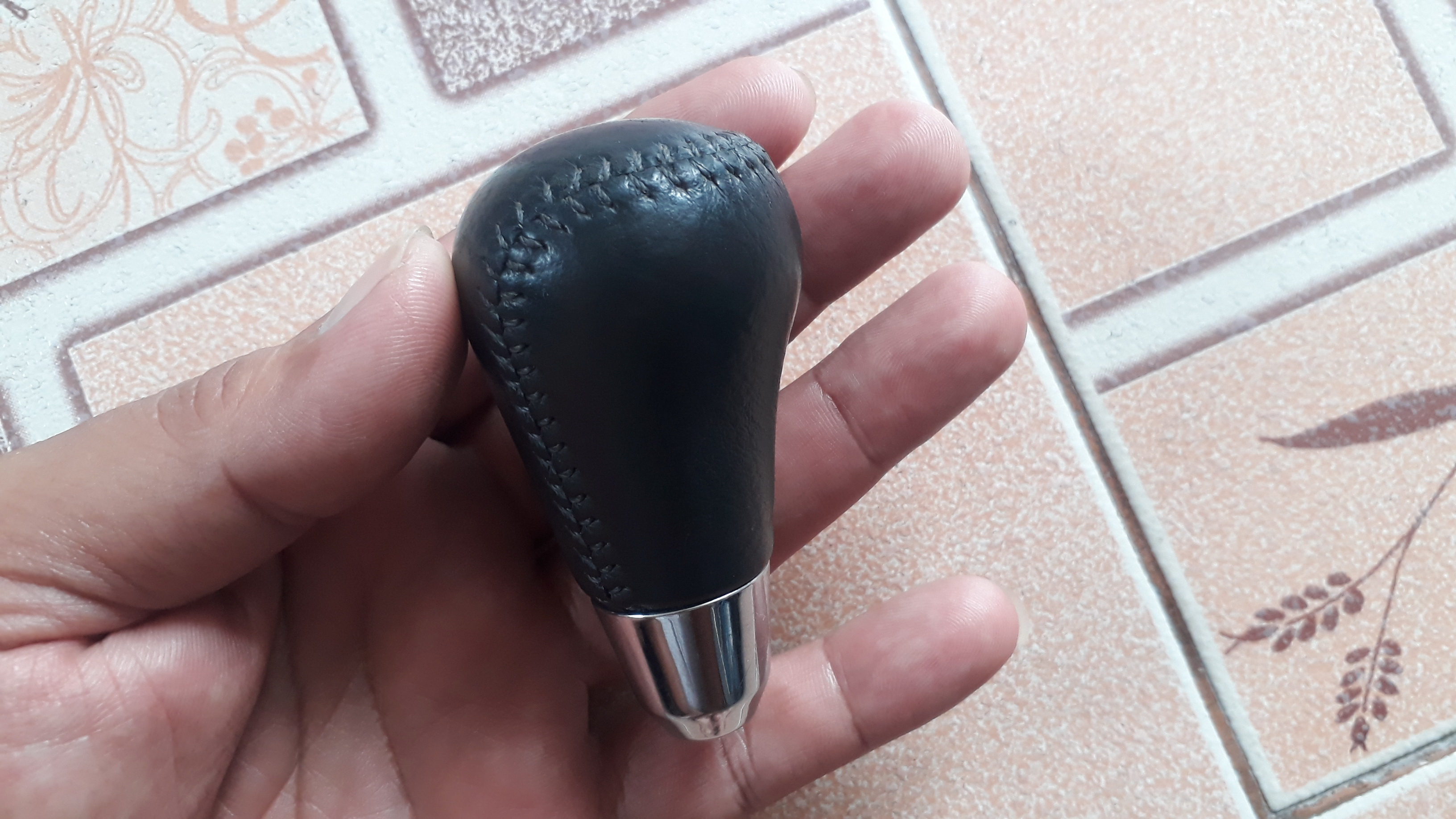 หัวเกียร์ TOYOTA Wish แท้ แบบหนังเย็บ มือสองจากญี่ปุ่น