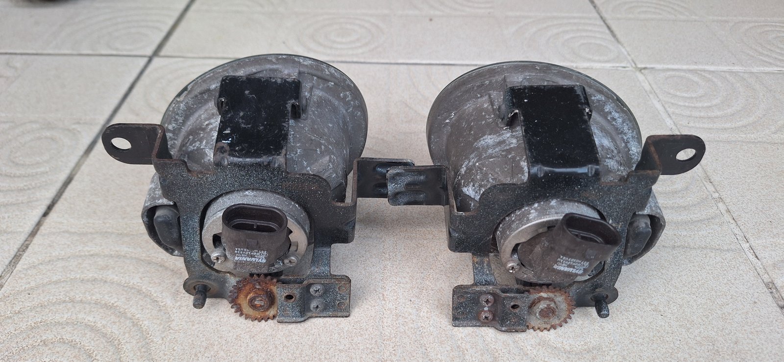 ไฟตัดหมอก NISSAN CUBE Z11 แท้ ปี2002-2008 ไฟตัดหมอก NISSAN CUBE Z11 แท้ ปี2002-2008