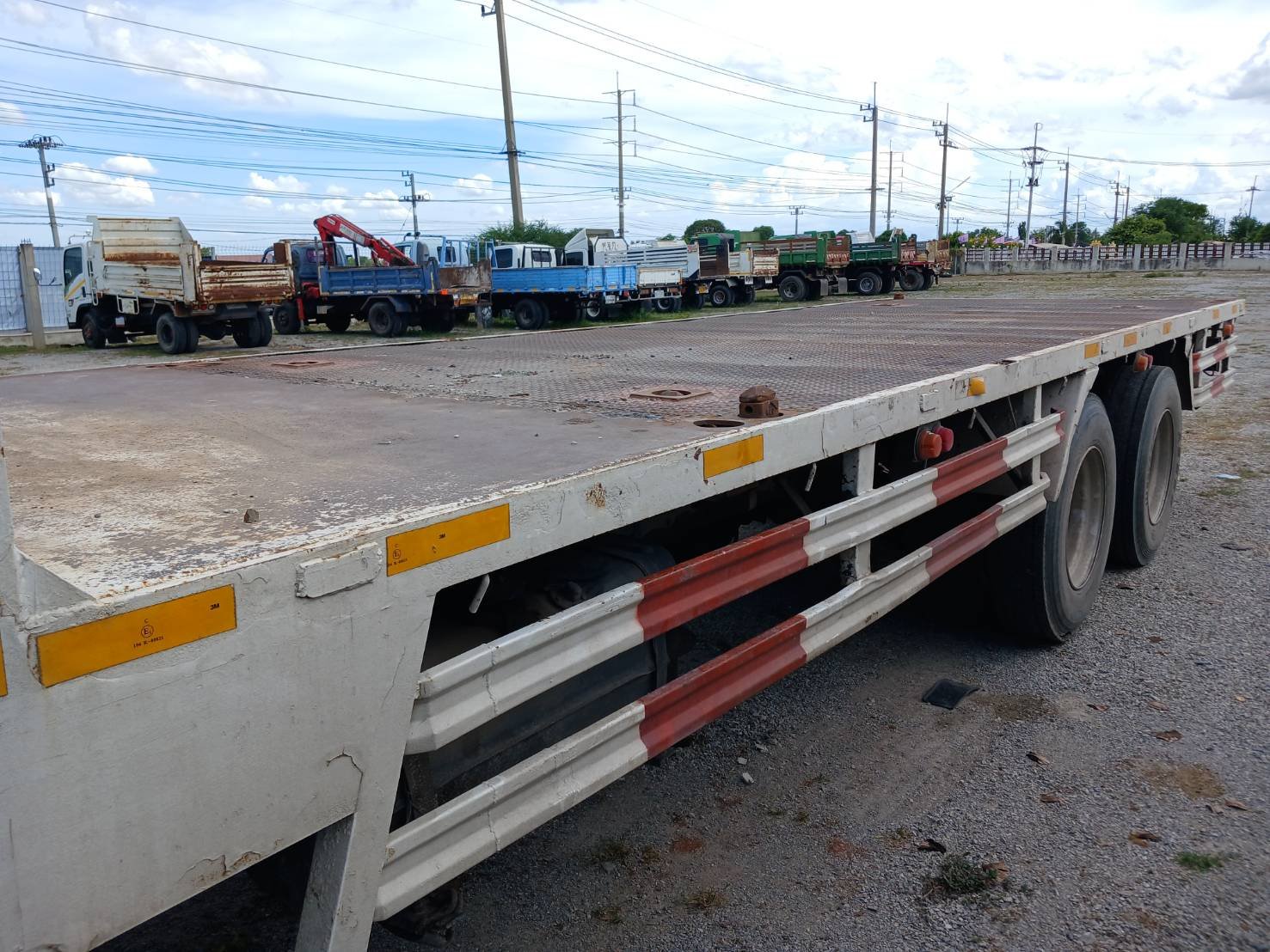 MITSU FUSO พื้นเรียบ ปี 55 =270 แรง เกียร์ 10 สปีด