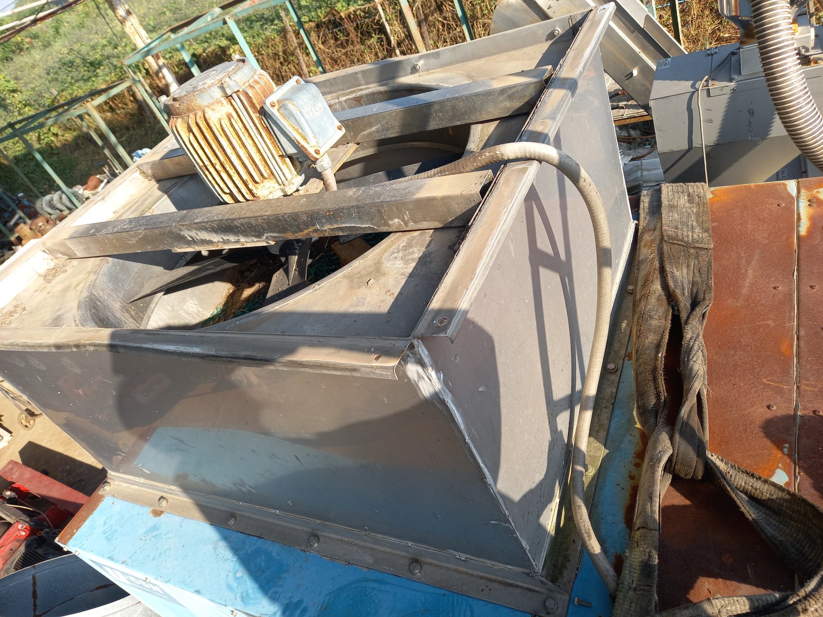 ขายชิลเลอร์แอร์ u-con 15แรง สภาพดีมาก สนใจทักมาสอบถามได้ค่ะ ขายชิลเลอร์แอร์ u-con 15แรง สภาพดีมาก สนใจทักมาสอบถามได้ค่ะ