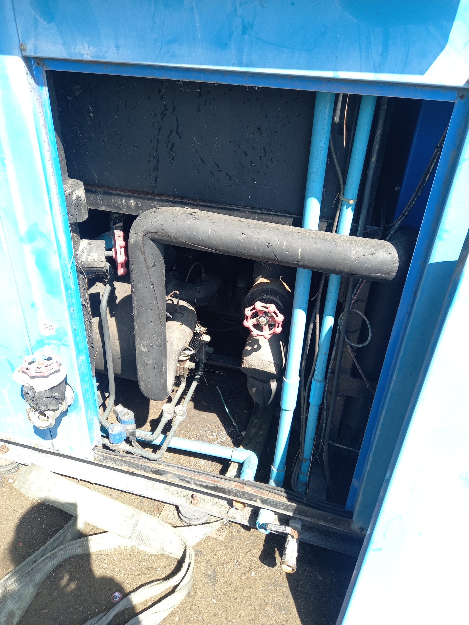 ขายชิลเลอร์แอร์ u-con 15แรง สภาพดีมาก สนใจทักมาสอบถามได้ค่ะ ขายชิลเลอร์แอร์ u-con 15แรง สภาพดีมาก สนใจทักมาสอบถามได้ค่ะ