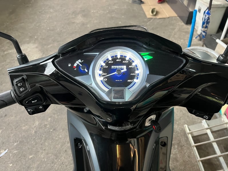 ขาย เวฟ 125i ปี 2022 ล้อแม็ก สตาร์ทมือ สวยไร้รอย 2900 ก.ม.