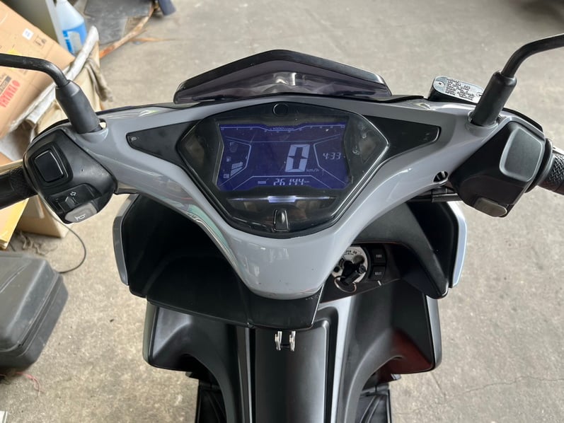 ขาย AEROX เดิมๆ28000 บาท รวมโอน ขาย AEROX เดิมๆ28000 บาท รวมโอน