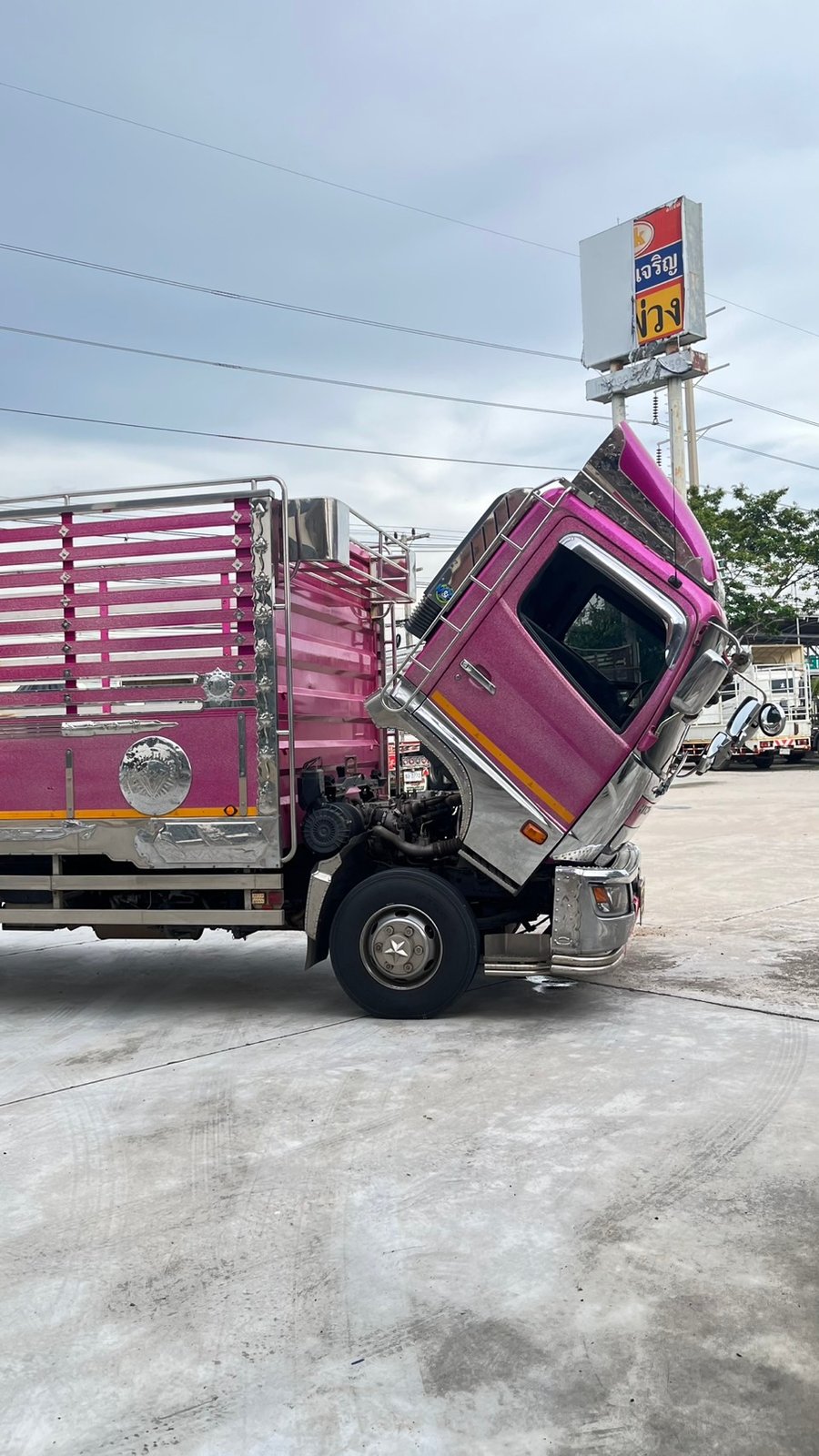HINO บรรทุก6ล้อ,กระบะบรรทุก (ปี2022) HINO บรรทุก6ล้อ,กระบะบรรทุก (ปี2022)