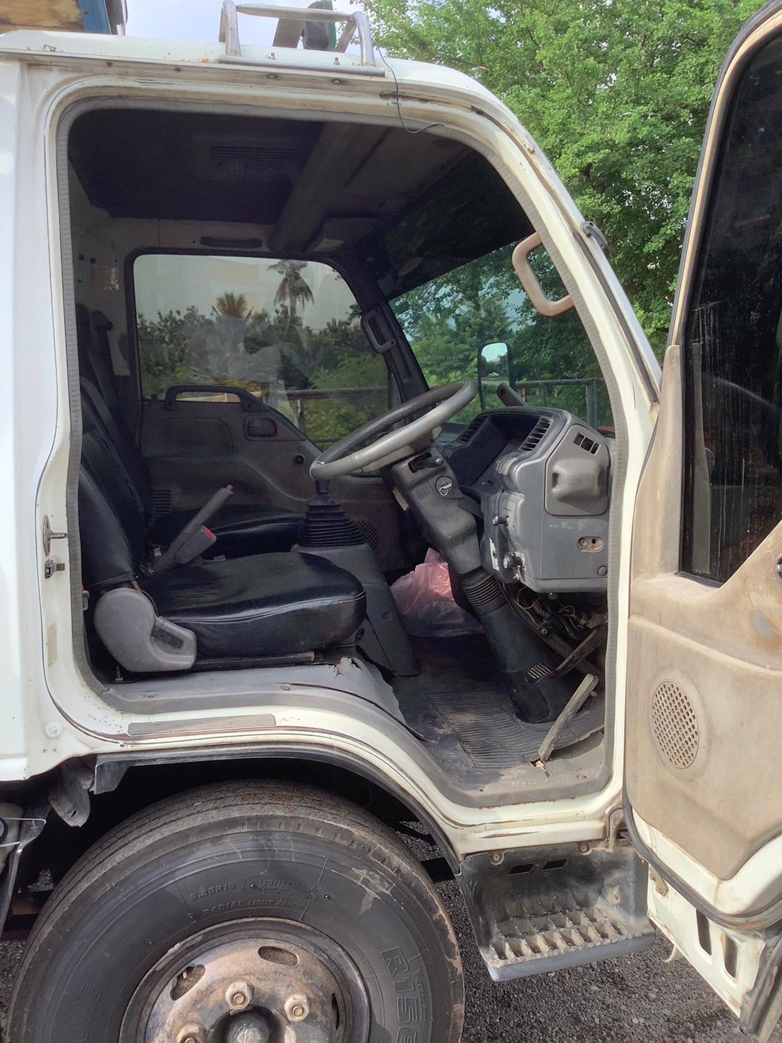 ISUZU NPR 130 แรง ยูโร2 ปี49 รถคอก ราคา 360,000 บาท ISUZU NPR 130 แรง ยูโร2 ปี49 รถคอก ราคา 360,000 บาท