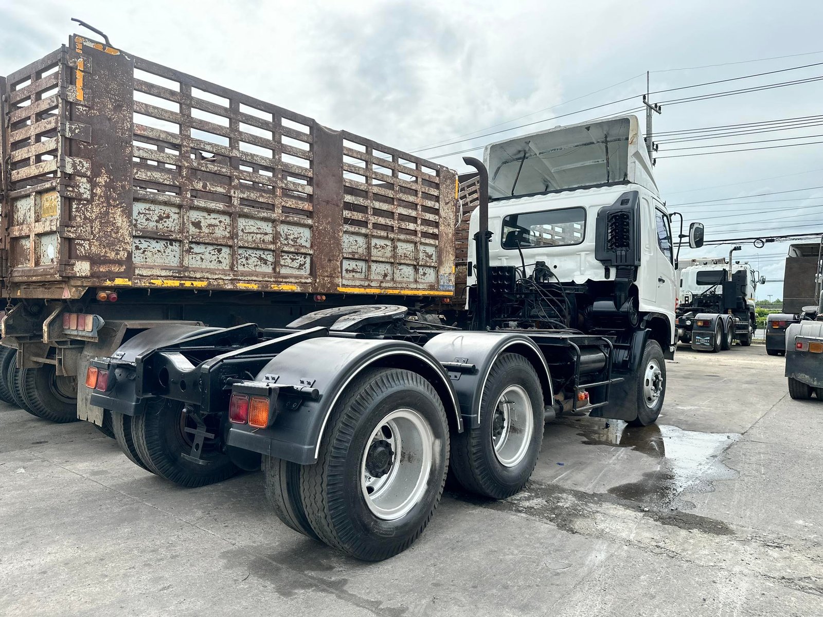 หัวลาก Hino 320ปี 46 รถเดิมๆทั้งลำ ราคา 490,000 บาท