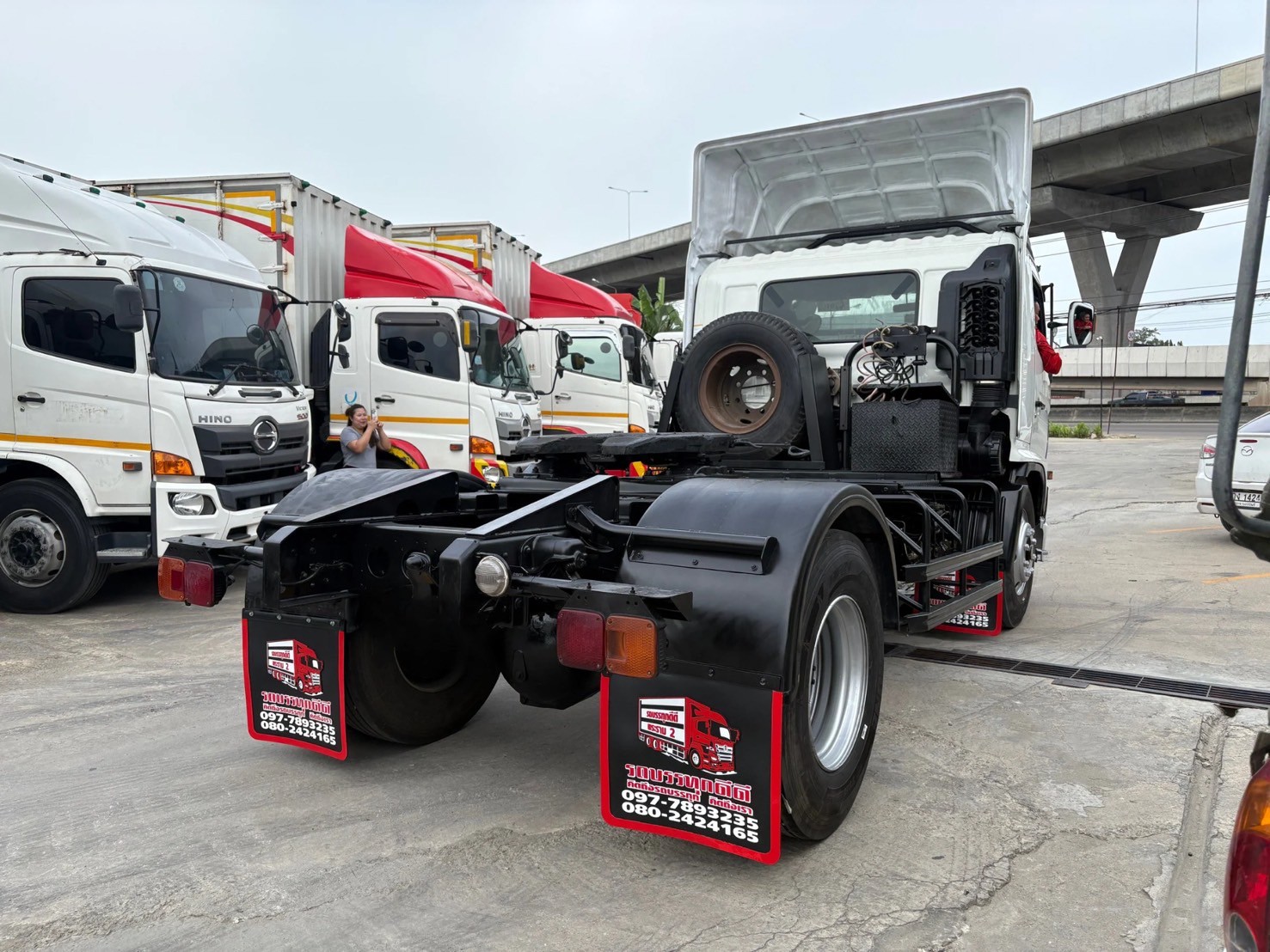 หัวลาก Hino 6 ล้อ FG8J 212 ปี 55 ราคา 650,000 บาท