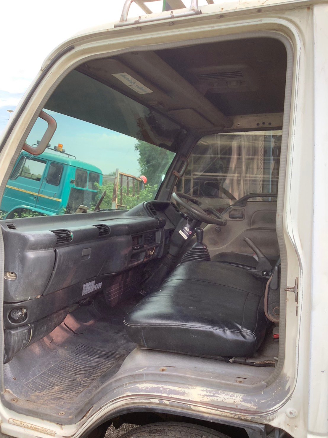ISUZU NPR 130 แรง ยูโร2 ปี49 รถคอก  ราคา 360,000 บาท