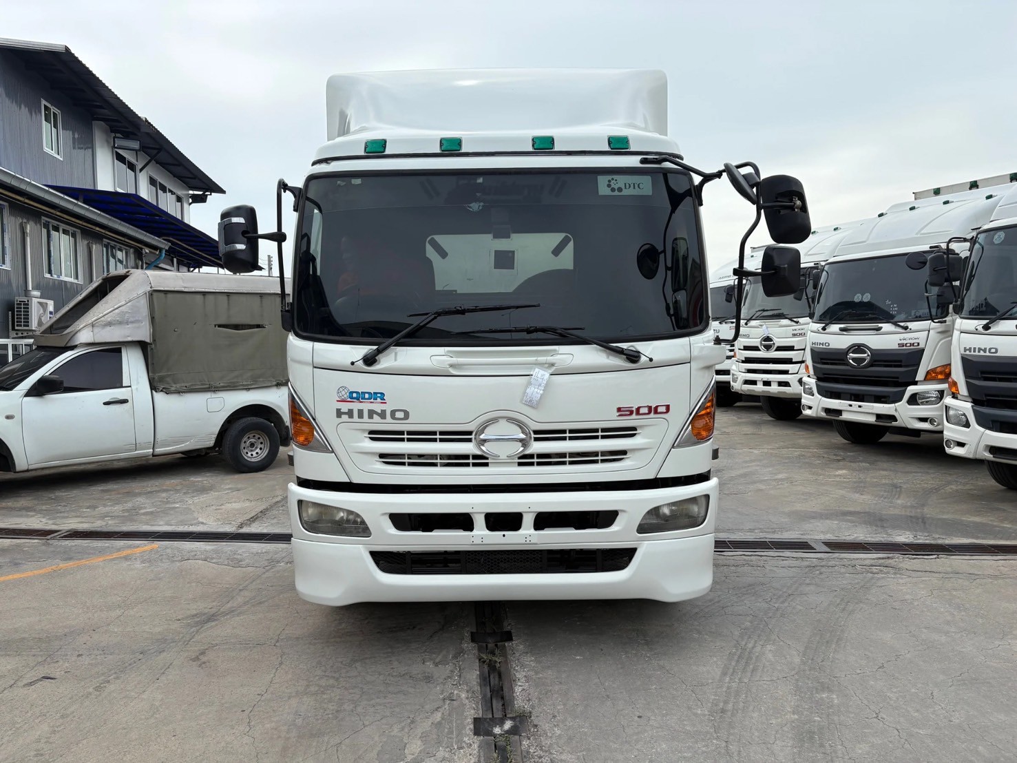 หัวลาก Hino 6 ล้อ FG8J 212 ปี 55 ราคา 650,000 บาท