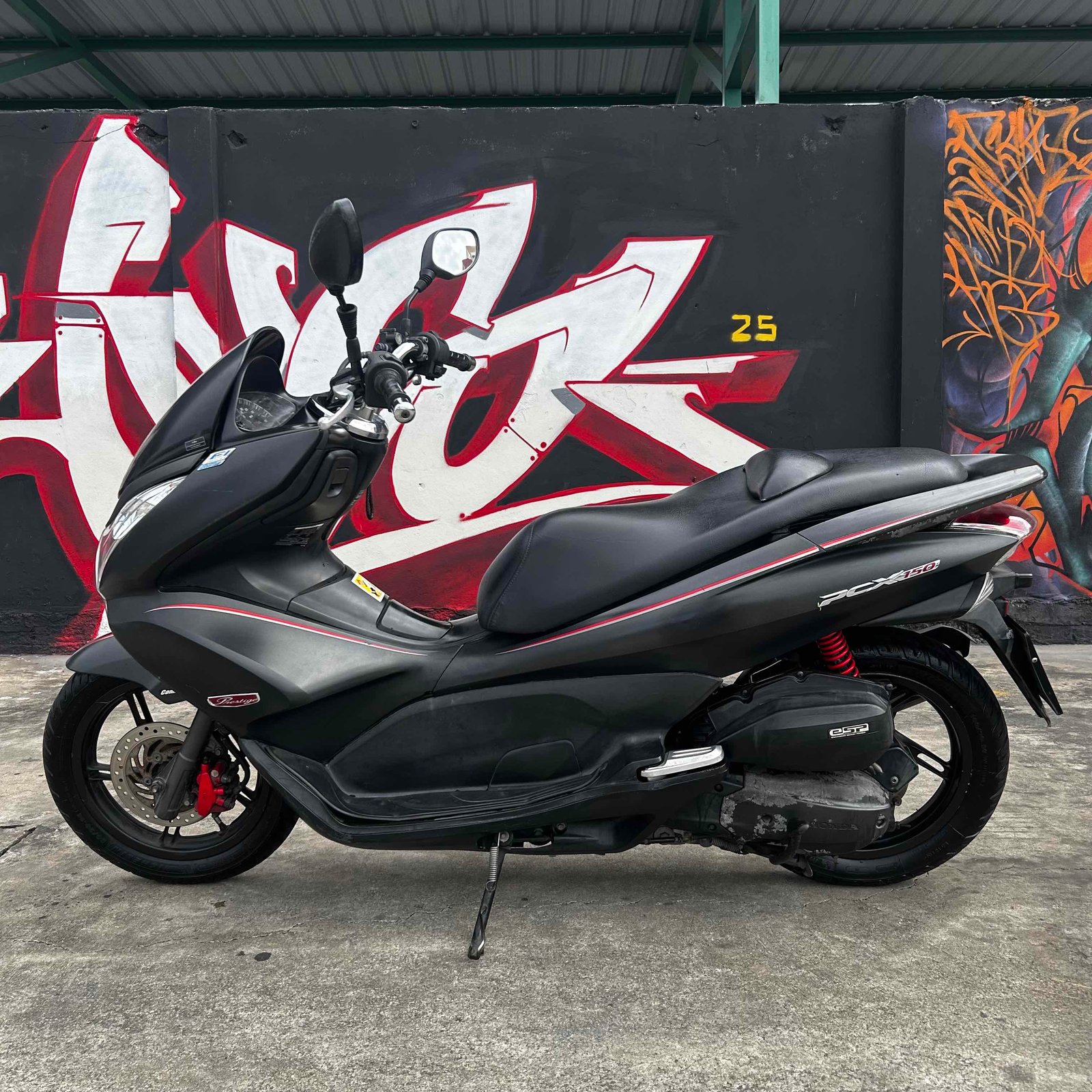 รถมอเตอร์ไซค์ pcx150cc ปี2013 สีดำ รถมอเตอร์ไซค์ pcx150cc ปี2013 สีดำ
