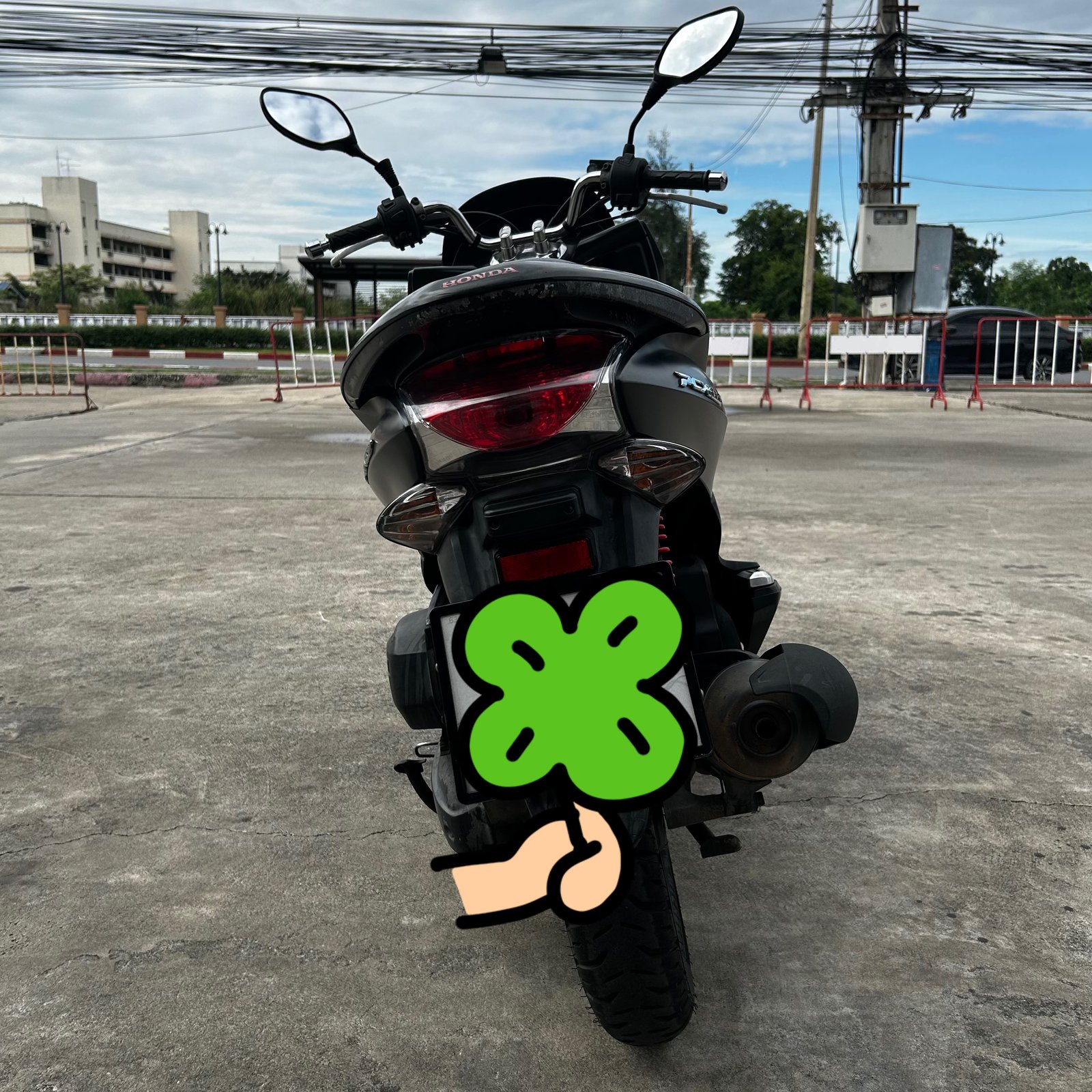 รถมอเตอร์ไซค์ pcx150cc ปี2013 สีดำ รถมอเตอร์ไซค์ pcx150cc ปี2013 สีดำ