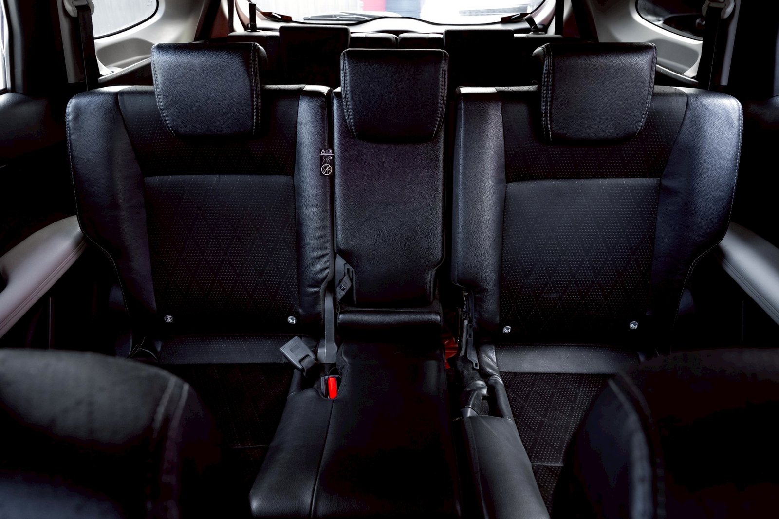 TOYOTA VELOZ 1.5 PREMIUM CVT ไมล์ 77,000Km AT ปี2022 (T405)
รับประกันคุณภาพจากศูนย์ Warranty นาน 5 ปี หรือ 150,000 กิโลเมตร (ถึง 28 กรกฎาคม 2027)