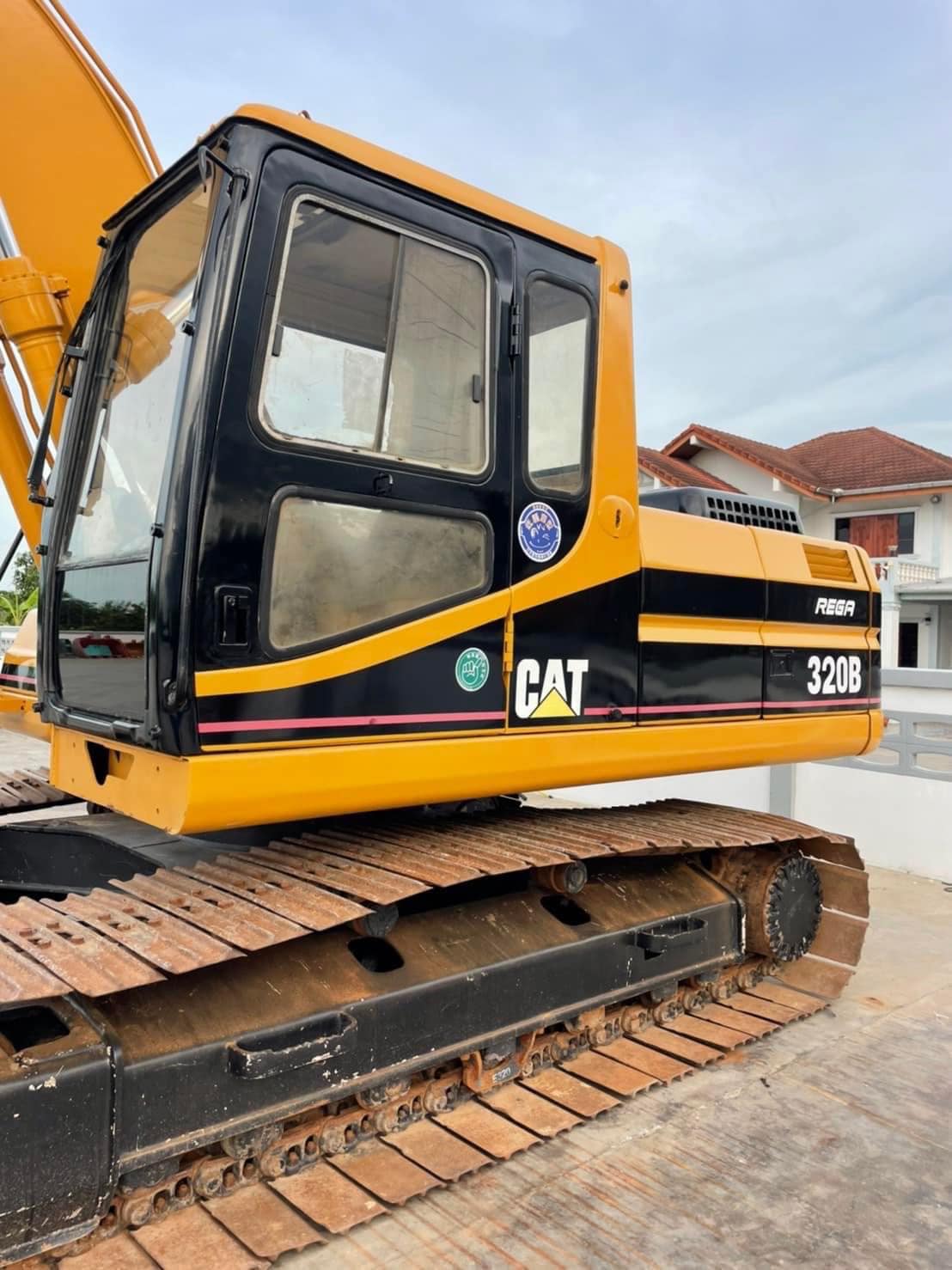 Cat320B